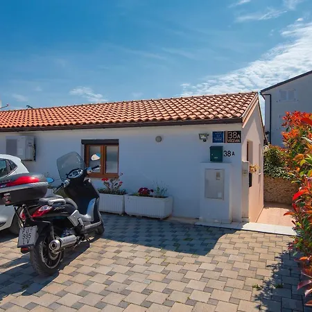 펜션 House Jasminka